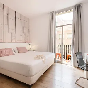 https://chic-basic-tallers.catalonia-hotels.com