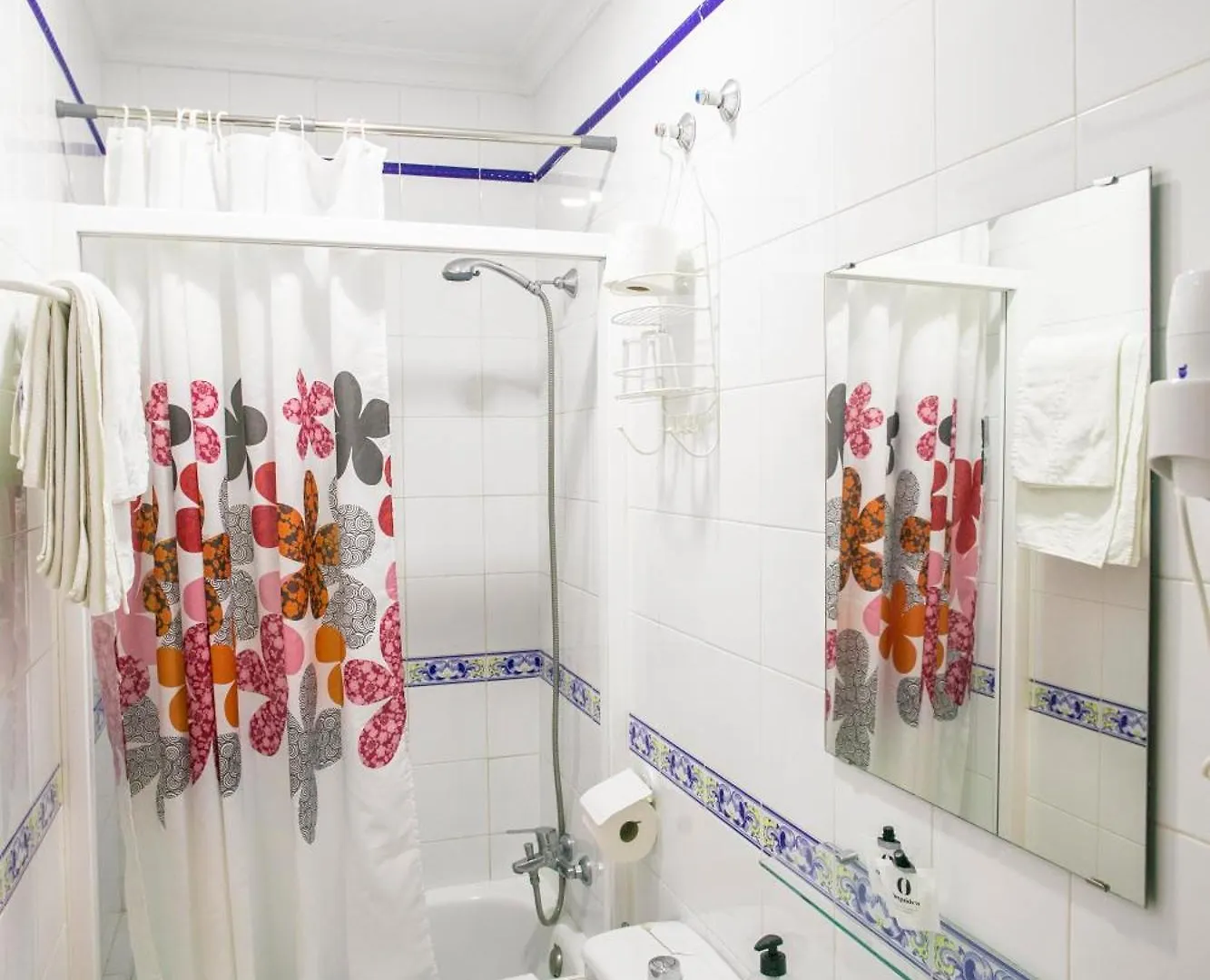 Pension Dulces Suenos Seville Guest house